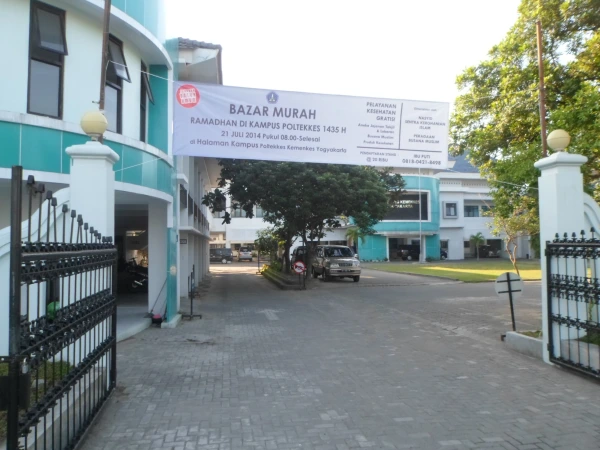 Pintu Gerbang Lama